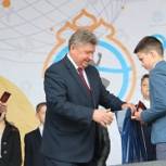 Алексей Анохин вручил первые паспорта юным костромичам 