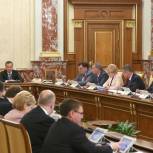 Поправки в сфере госзакупок упростят контроль за ложными заключениями экспертиз - Медведев