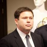 Сергей Кривоносов поздравил выпускников школ Сочи с окончанием обучения 