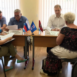 Коллегиально: Депутаты провели прием граждан в городском округе Троицк