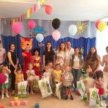 Молодогвардейцы посетили детский дом в рамках Недели добровольца