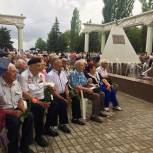 Волжские партийцы чествовали первостроителей города