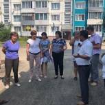 В Горно-Алтайске проконтролировали ход работ по благоустройству дворов