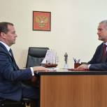 Медведев назвал Керченский мост «самой лучшей коммуникацией» Крыма и материковой части РФ