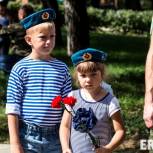 Единороссы поздравили десантников с Днем ВДВ 