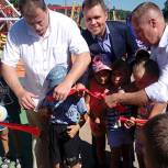 Зарайские партийцы курируют строительство детских площадок в рамках реализации проектов «Детский спорт» и «Городская среда»