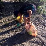 В Кугарчинском районе общественники и партийцы очистили берег реки