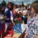 Прохоровские партийцы  отметили День флага Российской Федерации