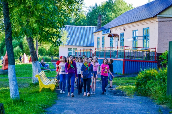 Дол изумрудный мордовия. Лагерь изумрудный рузаевка мордовия. Лагерь изумрудный рузаевка мордовия. Дол изумрудный мордовия. Дол изумрудный мордовия.