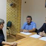 Приемная Партии поможет курской школе с приобретением военной формы