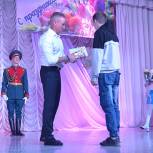 В Зарайске дети-сироты получили ключи от квартиры