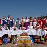 Партийцы в Корочанском районе организовали и провели фестиваль «Мелиховский каравай»
