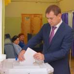Владимир Нетёсов одним из первых проголосовал на выборах 9 сентября