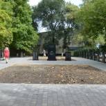 В Верхнем Мамоне благоустроили Сквер Героев