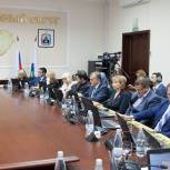 Депутат Госдумы от НАО поздравил Собрание депутатов 28 созыва с началом работы
