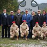 Турчак возложил цветы к памятнику псковским десантникам в Чеченской Республике