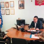 Депутат Евгений Понамаренко провел личный прием граждан в городе Шахты