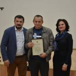 Лучшим работникам муниципального пассажирского транспорта вручены награды