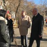 Во Владивостоке проверяют состояние работ по установке объектов для людей с ОВЗ
