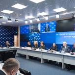 Во всех регионах РФ пройдут приемы граждан, приуроченные ко дню рождения Партии