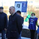 Единороссы благоустраивают скверы и дворовые территории в Белгородском районе 