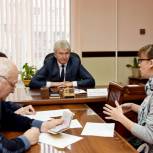 Владимир Ходырев взял на контроль обращения воронежцев