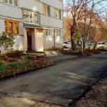 Первомайский район:  Борис Панин помог обустроить тротуар