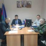 Жители Усть-Лабинского района обратились с вопросами  к депутату ЗСК Евгению Шендрику 