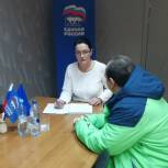 Лабытнангские предприниматели активно устанавливают «Добрые полки»