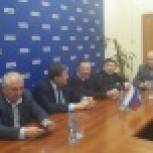 Председатель правительства России, председатель партии «Единая Россия» Дмитрий Медведев в режиме видеоконференции провел  прием граждан