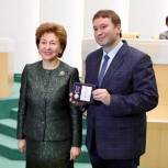 Победитель Школы Муниципального депутата Игорь Сажин представил свою инициативу в Совете Федераций