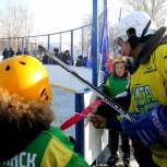 Сергей Михайлов поздравил жителей Нерчинска с открытием хоккейной площадки