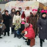 «Якиманка – дом, в котором я живу»: партийцы организовали новогодний праздник для жителей