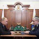 Глава государства вручил благодарность руководителю фракции «Единой России» в Госдуме