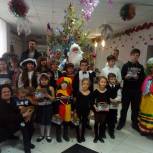 Новогодние подарки для детей Труновского района