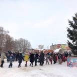 Михайлов присоединился к акции «Подари детям праздник»