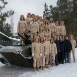 Урок мужества для юноармейцев провели партийцы в парке Победы