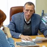 Проблему с перебоями в электроснабжении деревни Токолово поможет решить Козловский