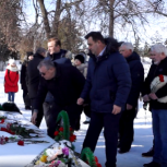 Владимир Иванов почтил память освободителей Льгова