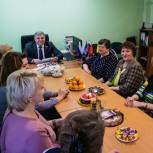 Секретарь Регионального отделения поздравил актив женщин Ростовского района с весенним праздником