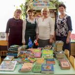 Партия «ЕДИНАЯ РОССИЯ» в Удмуртии продолжает акцию «Подари книгу библиотеке»