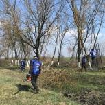 В Урус-Мартановском районе прошел субботник в рамках проекта «Центр поддержки гражданских инициатив»