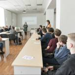 В Ялуторовске стартовал проект «Я будущий политик»