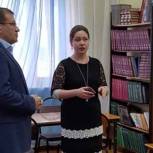 Эдуард Живцов проверил качество выполненных ремонтных работ в "Библио-холле" города Орехово-Зуево 