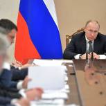 Путин поручил проконтролировать доведение до сельхозпроизводителей средств господдержки