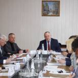 На выездном заседании аграрный комитет областного парламетна рассмотрел вопросы проведения весеннее-полевых работ