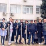 Партийцы Каспийска приняли участие во Всероссийском экологическом субботнике «Зеленая весна»