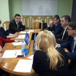«Новая школа» продолжает обсуждение проекта программы «Земский учитель»