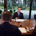 Медведев поддержал введение дифференцированной системы накопления отходов