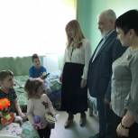 Единороссы поздравили курских детишек с Праздником Пасхи 
